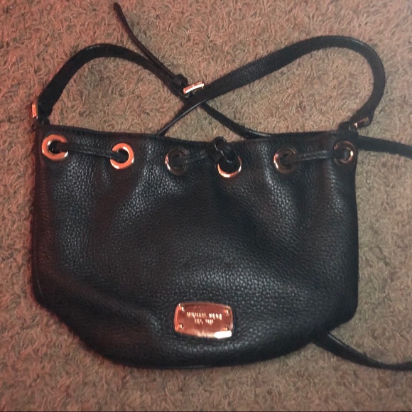 Michael Kors Handbags - Michael Kors Crossbody Michael Kors Handbags - Michael Kors Crossbody